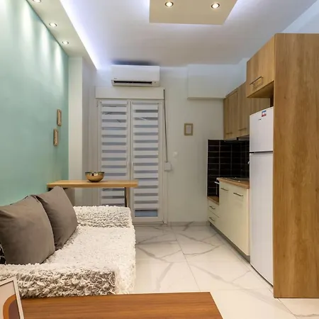 F & B Collection - Close To Seaside Boardwalk Salonic